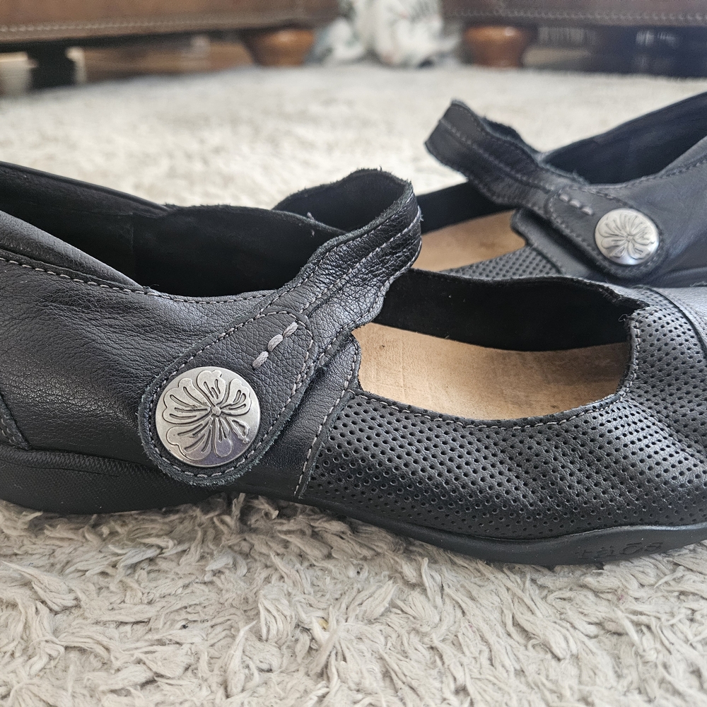 Taos 8.5 Women’s Black Mary Jane Comfort Flats - Leather Slip-On